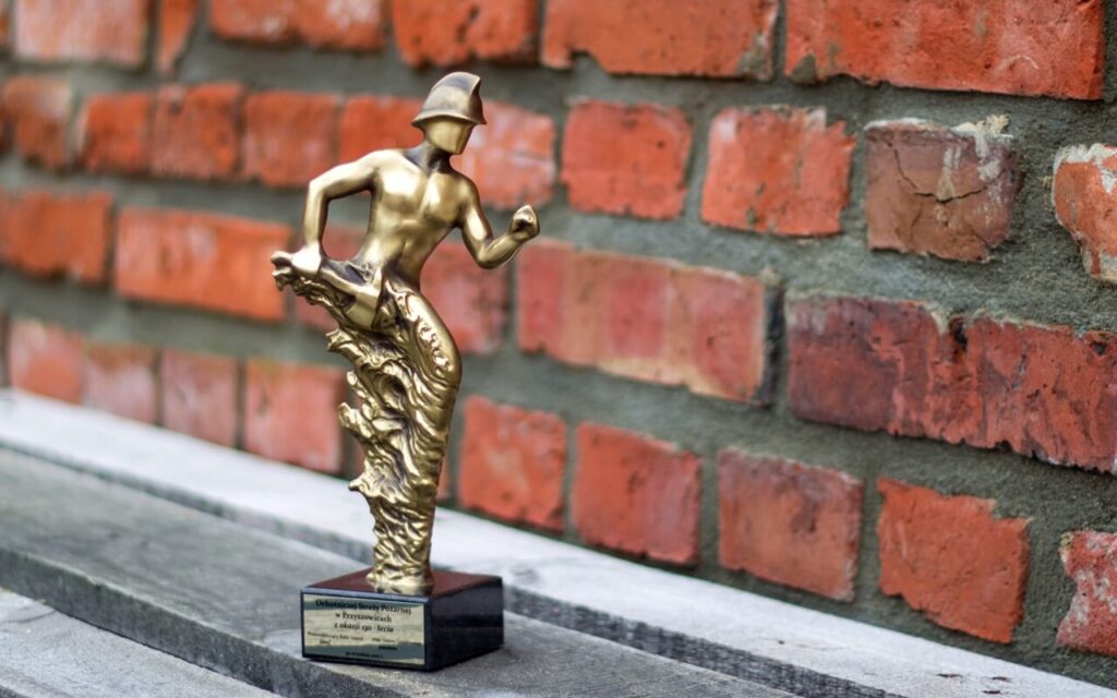 STATUETKA WYRÓŻNIENIE DLA STRAŻAKÓW