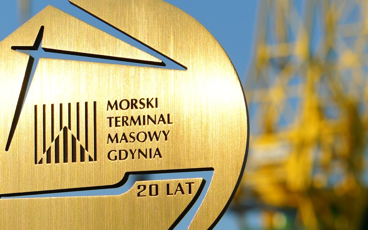 statuetka-z-grawerem-terminal-3