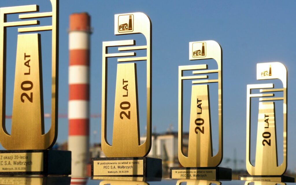 STATUETKI JUBILEUSZOWE 20-LECIE PRZEDSIĘBIORSTWA