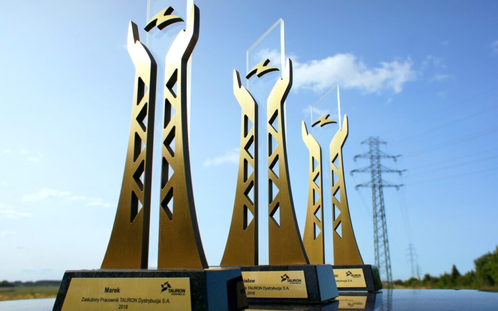 STATUETKI OKOLICZNOŚCIOWE DLA PRACOWNIKÓW