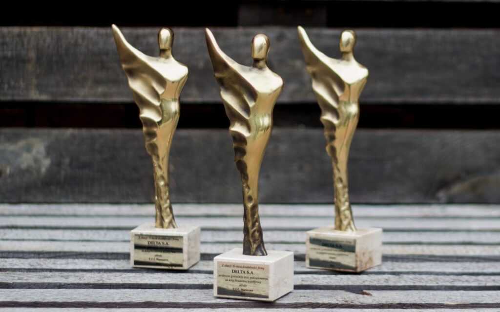 STATUETKI JUBILEUSZOWE 35 LAT FIRMY